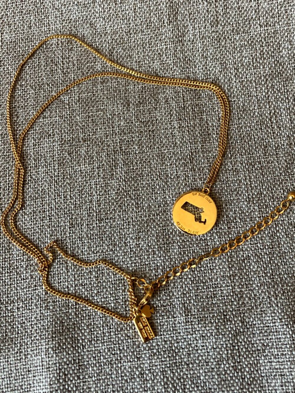 Kate Spade Massachusetts By the Bay State Of Mind Goldtone Pendant Necklace 24"